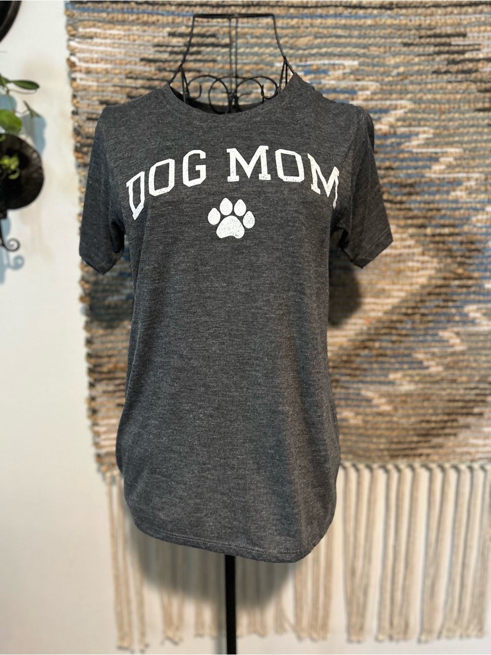 Modern Lux Dog Mom T-Shirt - Charcoal Gray